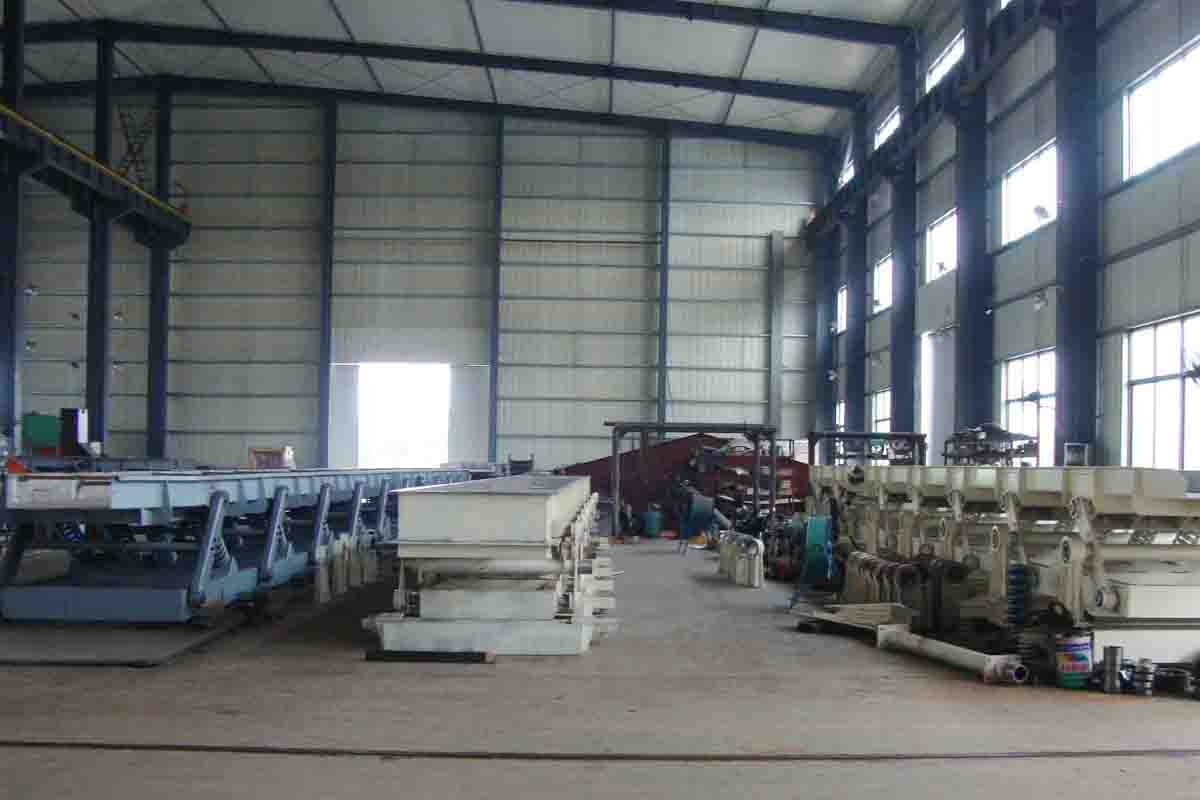 PLS型完全平衡式连杆振动输送机